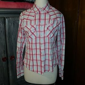 Cowgirl Pearl Snap Barbwire Rhinestone Design